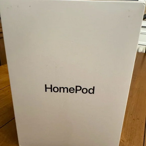 Apple HomePod in Dark Gray - Picture 2 of 3